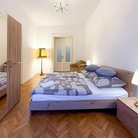 Goldy River 3 Bdr & 1 Bth Xxl 120m2 Апартаменты Прага