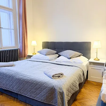Goldy River 3 Bdr & 1 Bth Xxl 120m2 Апартаменты Прага