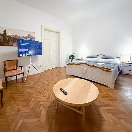 Goldy River 3 Bdr & 1 Bth Xxl 120m2 Апартаменты Прага