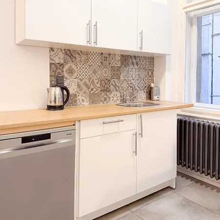 Goldy River 3 Bdr & 1 Bth Xxl 120m2 아파트 프라하